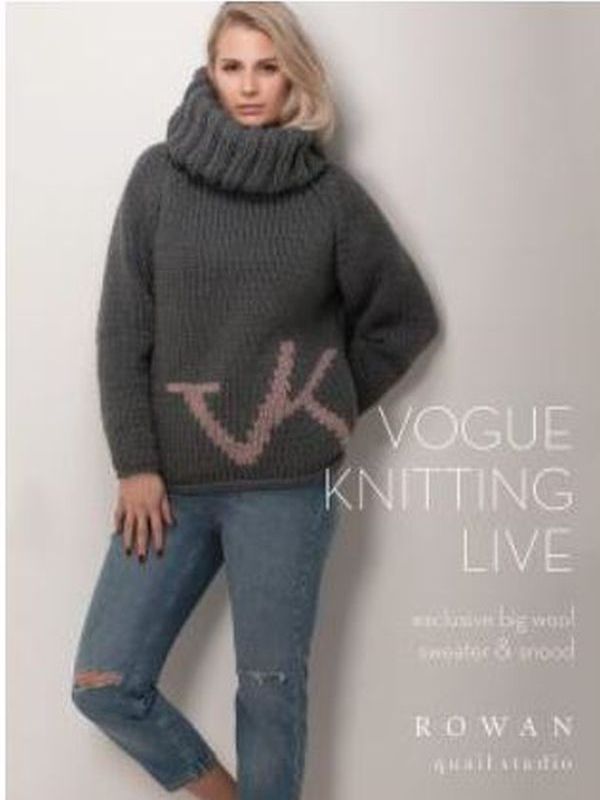 Knit this stylish sweater and snood 